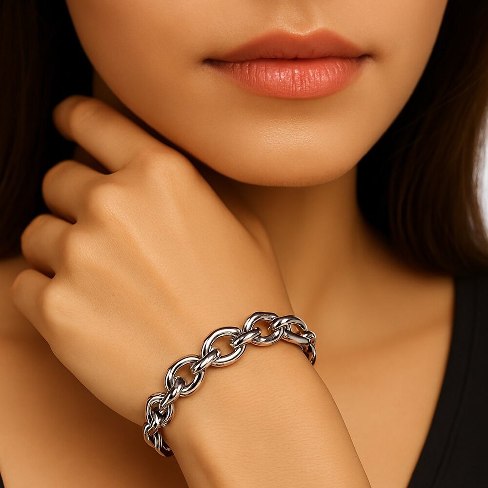 Silver-Tone Chain LinknStretch Bracelet Sleek Modern Designer Fashion Jewelry